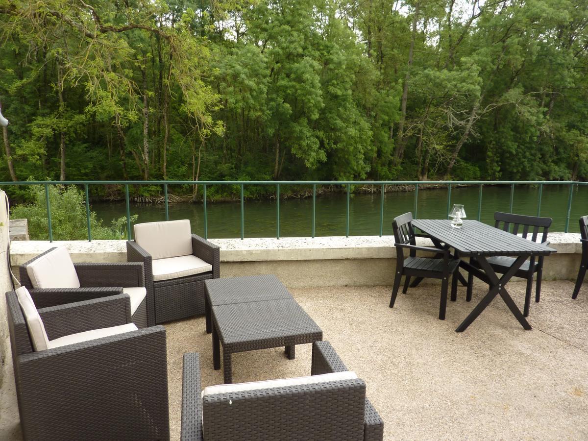 Bed and Breakfast Moulin De La Chevriere Sache Экстерьер фото