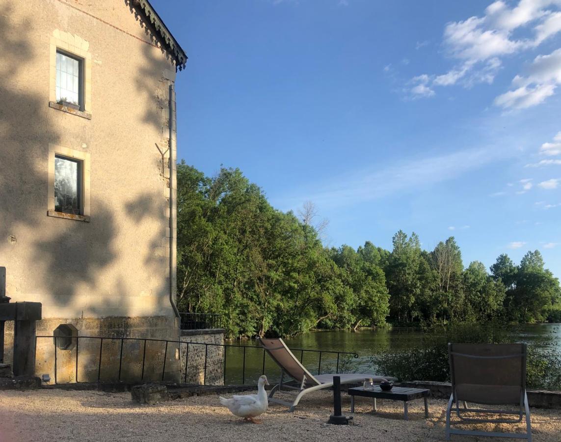 Bed and Breakfast Moulin De La Chevriere Sache Экстерьер фото